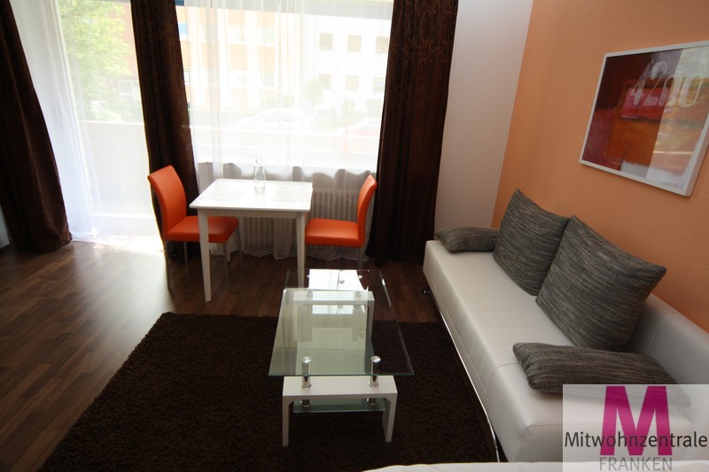 Ruhiges lichtdurchflutetes Apartment mit moderner Möblierung - Photo 1