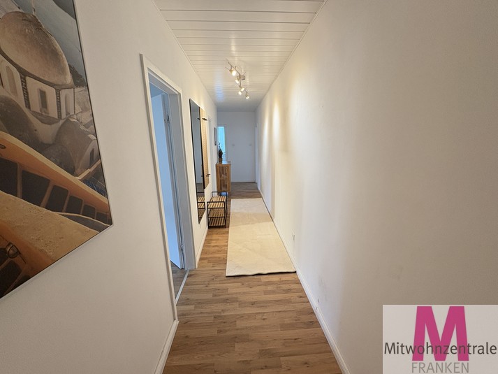 Exklusives Wohnen mit Burgblick – Erstbezug nach Möblierung - Photo 3