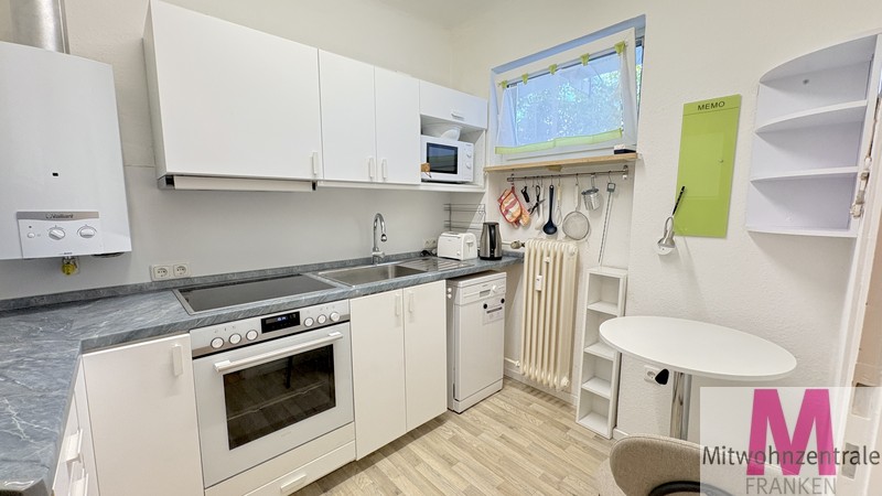 Stilvolle 2-Zimmer-Wohnung mit Balkon, moderner Einbauküche und neuem Bad in Nürnberg - Foto 4