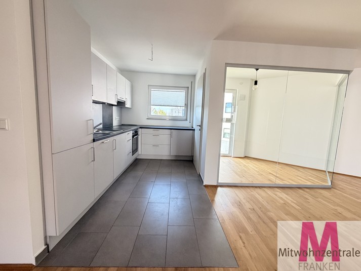 Moderne 3,5-Zimmer-Wohnung mit hochwertiger Ausstattung, Balkon und TG-Stellplatz mit Wallbox in Bestlage von Nürnberg - Photo 4