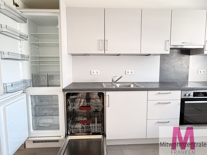 Moderne 3,5-Zimmer-Wohnung mit hochwertiger Ausstattung, Balkon und TG-Stellplatz mit Wallbox in Bestlage von Nürnberg - Photo 2