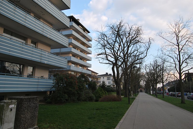 City-Residence: Gut ausgestattetes Apartment in Oberursel - direkt am S-Bahnhof - Photo 2