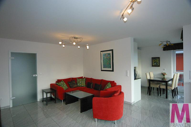 Exklusive Neubauwohnung am Südstadtpark mit Veste-Blick - Photo 1