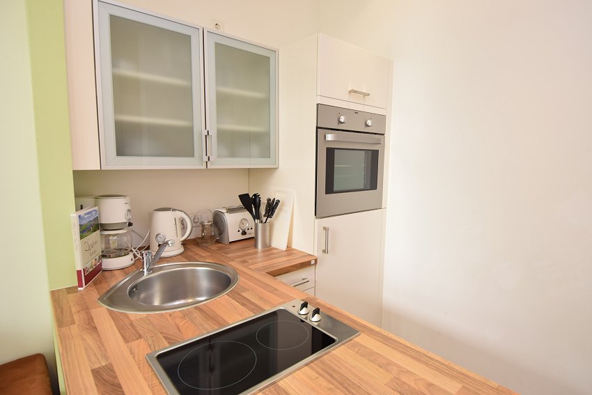 City-Residence: Singleapartment in schickem Altbau mit Balkon - Photo 3
