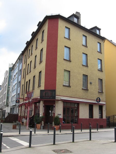 City-Residence: Möbliertes 1-Zimmer-Apartment mit Balkon - Foto 2