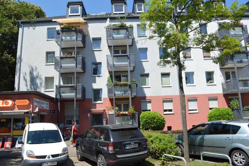 City-Residence: Geschmackvolle moderne Wohnung mit Balkon und Garage - Photo 2