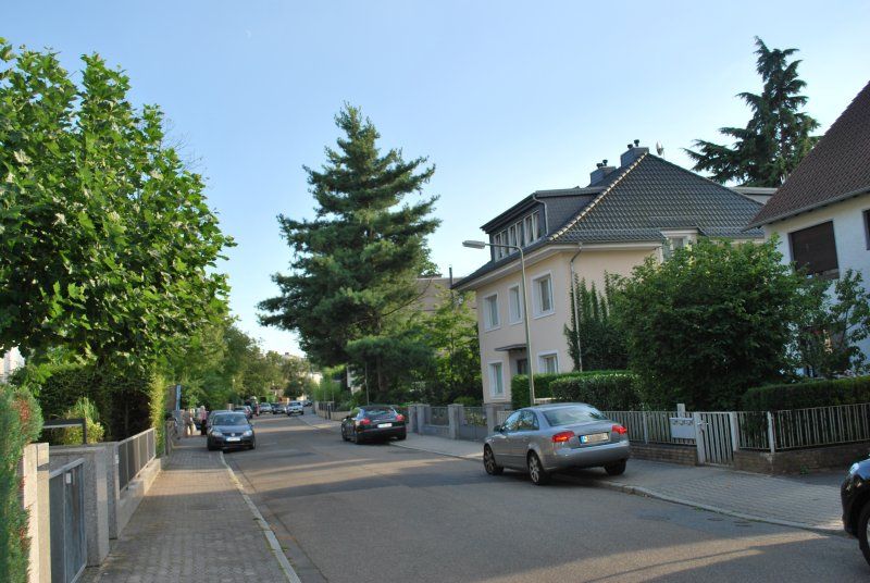 City-Residence: Schön möblierte Wohnung mit Terrasse nahe Niddawiesen - Photo 4