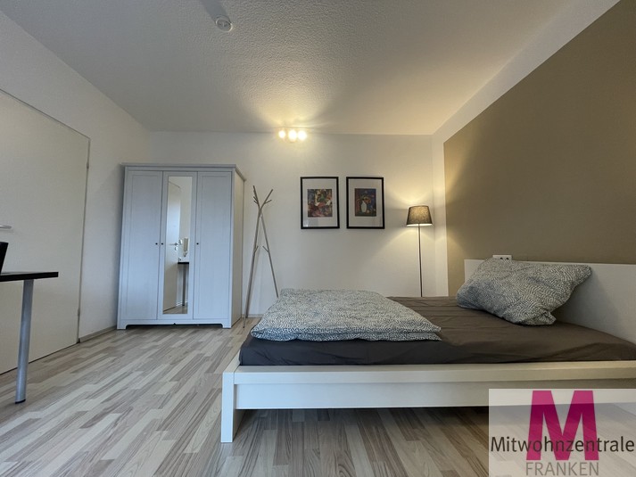 Sehr schön möbliertes Apartment in Fürth - Photo 2
