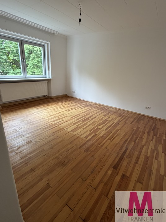 Großes,renoviertes Haus mit Garten und Teich in Erlenstegen - Photo 1