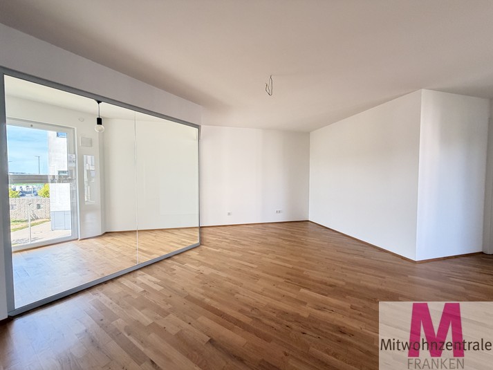 Moderne 3,5-Zimmer-Wohnung mit hochwertiger Ausstattung, Balkon und TG-Stellplatz mit Wallbox in Bestlage von Nürnberg - Photo 4