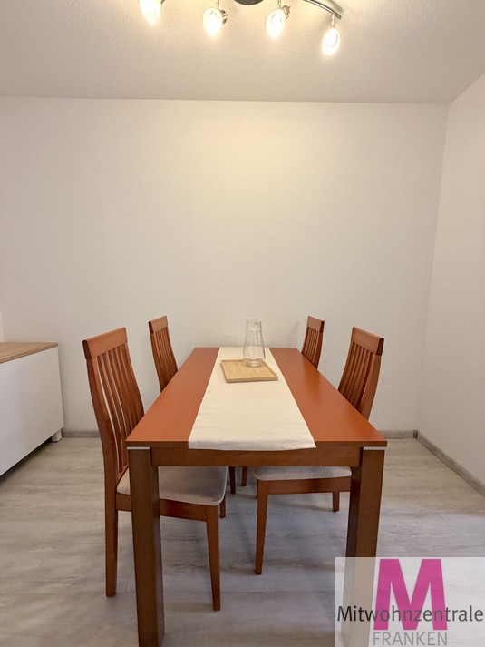 MÖBLIERT! Modern möblierte 3 Zimmer Wohnung mit hellem Wohnzimmer und großzügigem Balkon - Photo 4