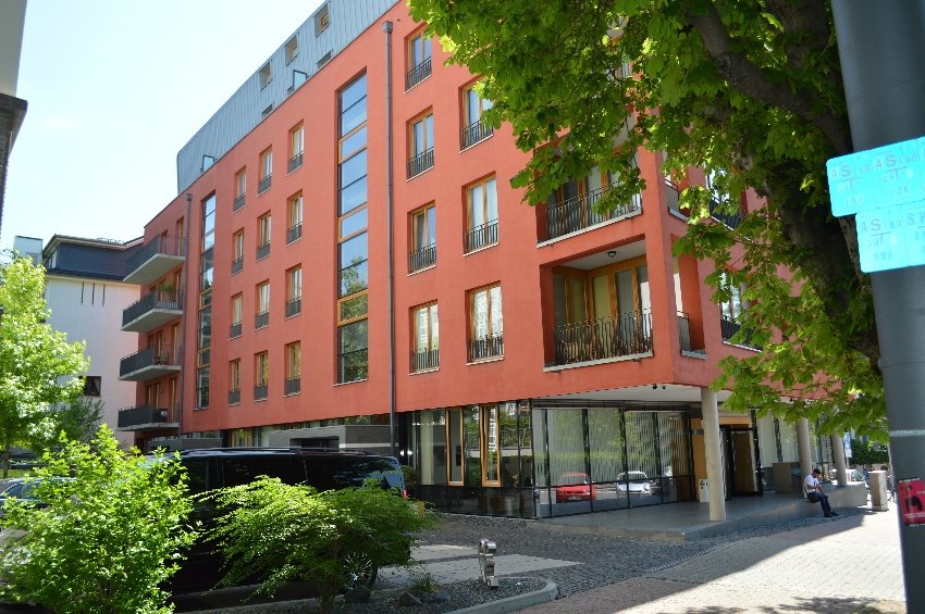 City-Residence: Geschmackvoll möblierte Wohnung im französischen Stil mit Balkon - Photo 2