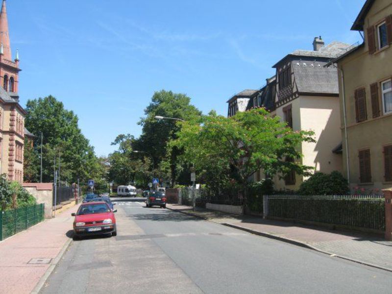 City-Residence: Gemütliche 1-Zimmer-Wohnung in einem Jugendstil-Haus in Frankfurt Höchst - Photo 2