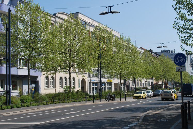 City-Residence: Gepflegt möblierte 2-Zimmer-Wohnung mit Balkon - Photo 2