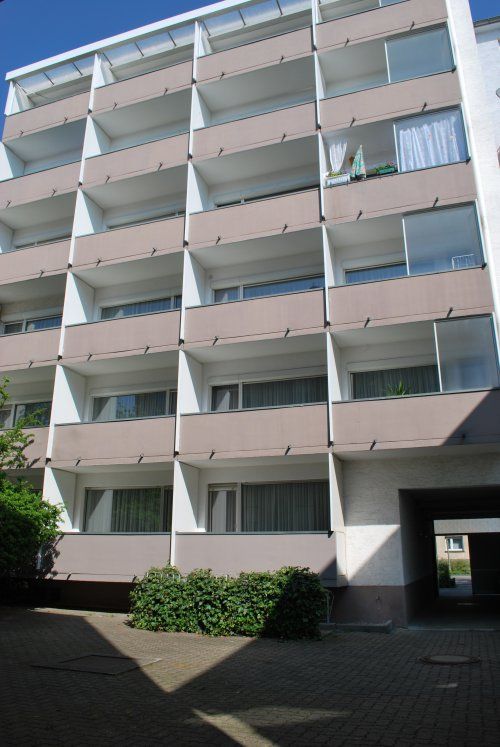 City-Residence: Gepflegt möblierte 2-Zimmer-Wohnung mit Balkon - Photo 1