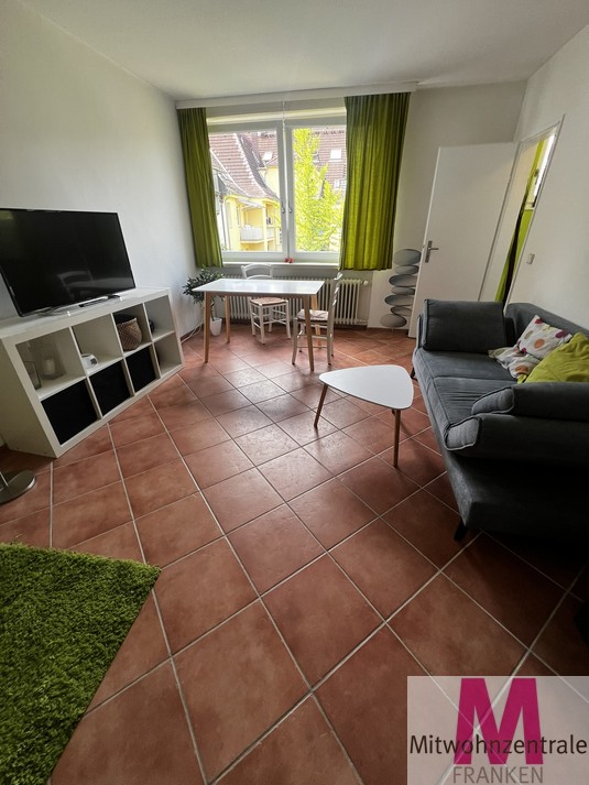 Helle Wohnung mit moderner Möblierung - Photo 1