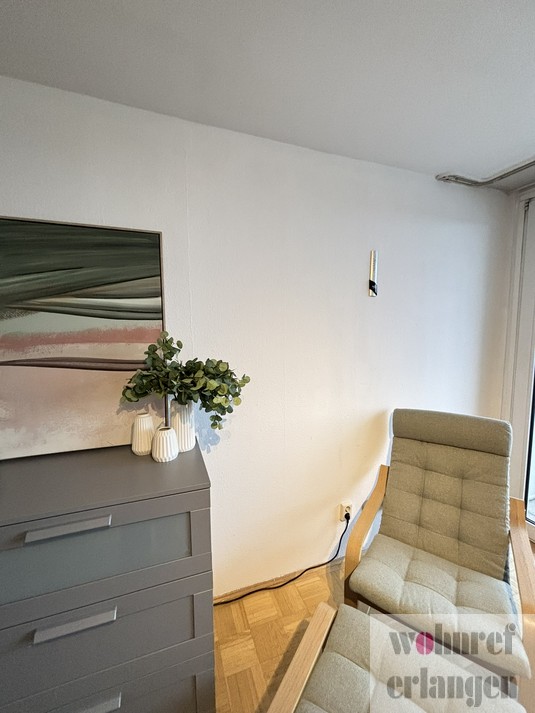 Möbliert - Schöne Wohnung mit Balkon in zentraler Lage - Photo 2