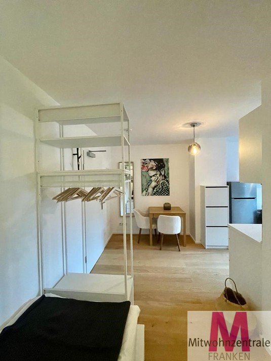 Hochwertig Möbliertes Design Appartment mit EBK,Solarheizung - nähe Herzo Shuttle - Foto 4