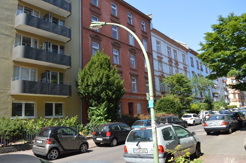 City-Residence: Schönes Apartment mit Balkon am Luisenplatz - Photo 4