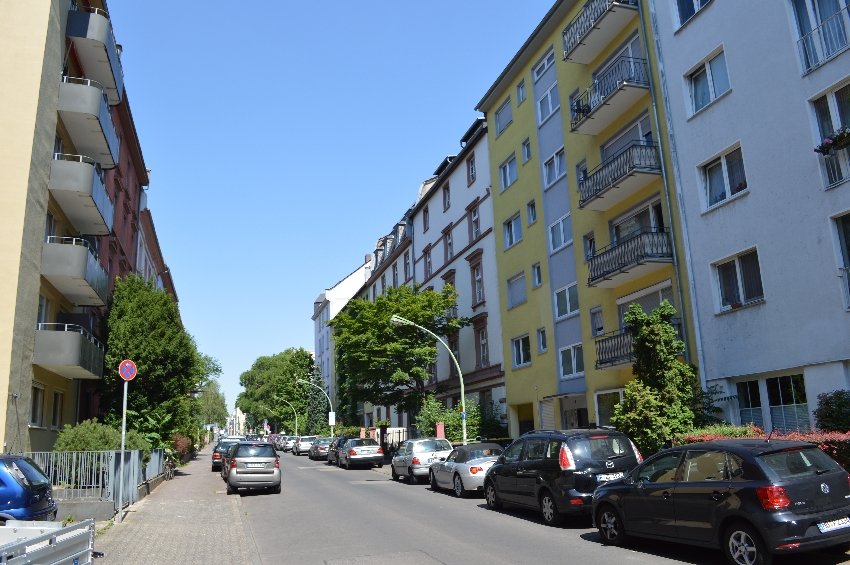City-Residence: Schönes Apartment mit Balkon am Luisenplatz - Photo 5