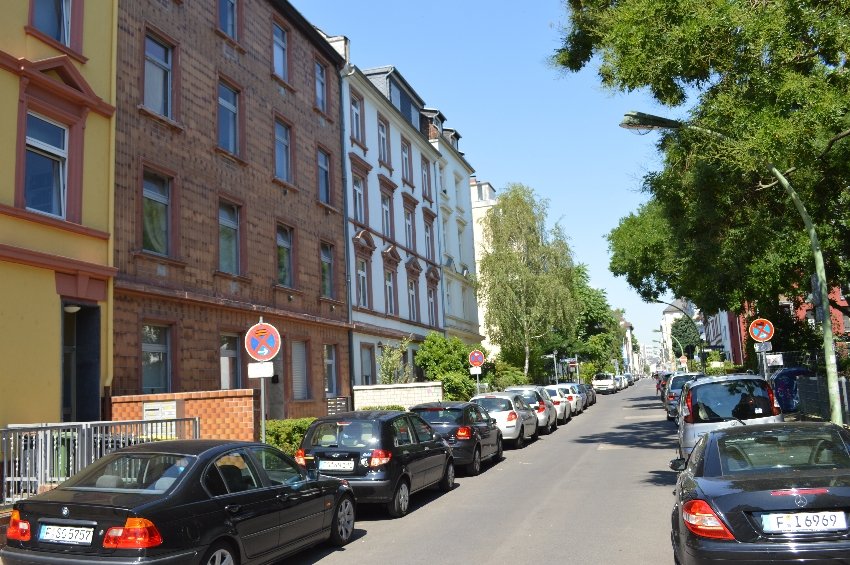City-Residence: Schönes Apartment mit Balkon am Luisenplatz - Photo 3
