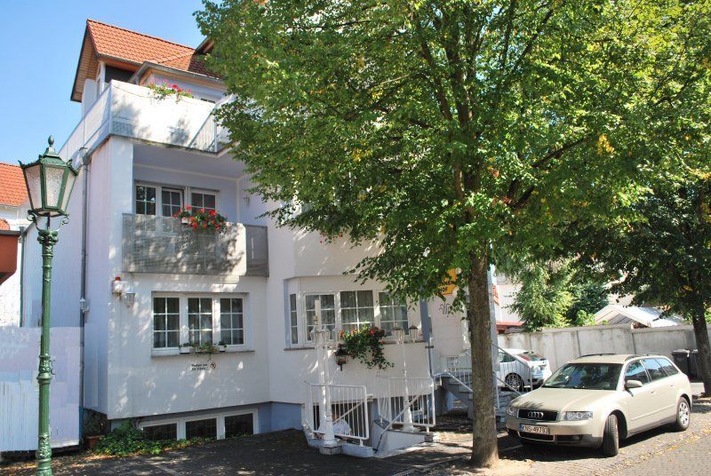 City-Residence: Gepflegtes 1-Zimmer-Apartment mit W-LAN und Reinigungsservice - Photo 2