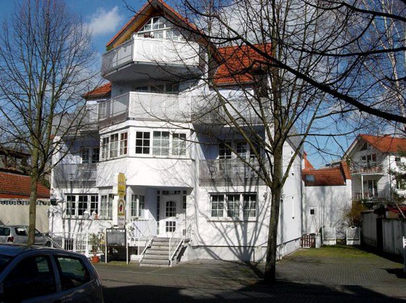 City-Residence: Gepflegtes 1-Zimmer-Apartment mit W-LAN und Reinigungsservice - Photo 3