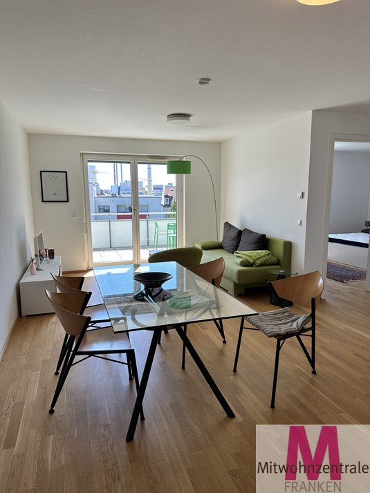 Neue modern möblierte Wohnung mit Balkon, Stellplatz und Stadtblick - Photo 1